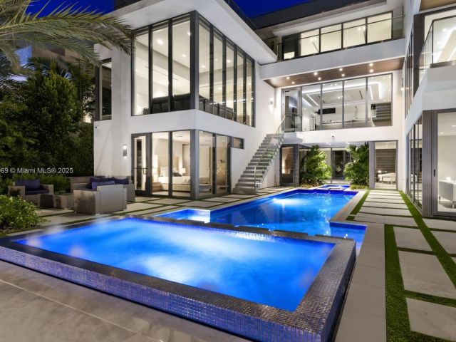 Дом в аренду по адресу 440 Mola Ave - фото 7482799