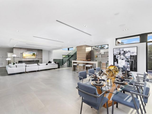 Дом в аренду по адресу 440 Mola Ave - фото 7482803