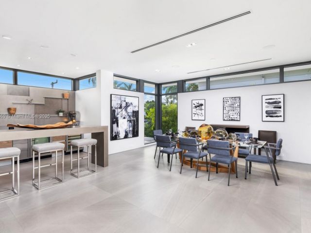 Дом в аренду по адресу 440 Mola Ave - фото 7482804