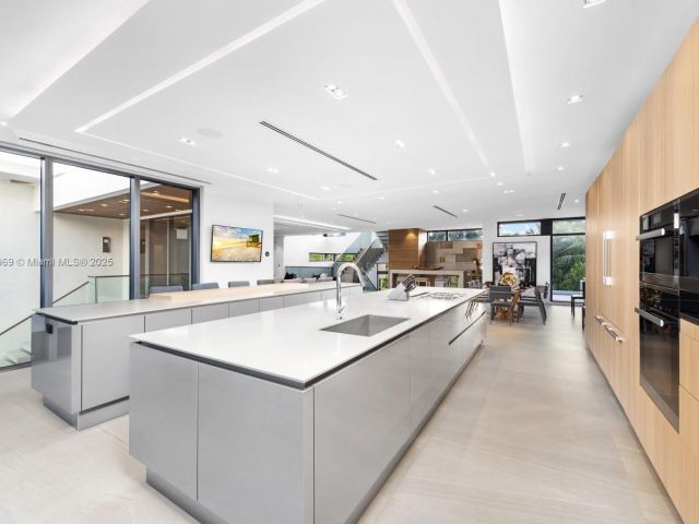 Дом в аренду по адресу 440 Mola Ave - фото 7482806