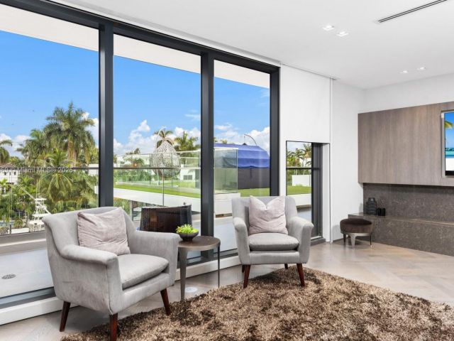 Дом в аренду по адресу 440 Mola Ave - фото 7482811