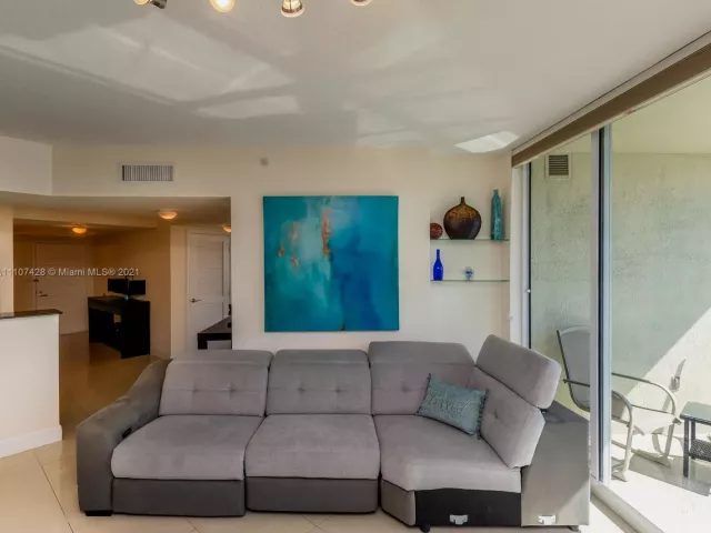 Квартира в аренду номер1709 - фото 1758966