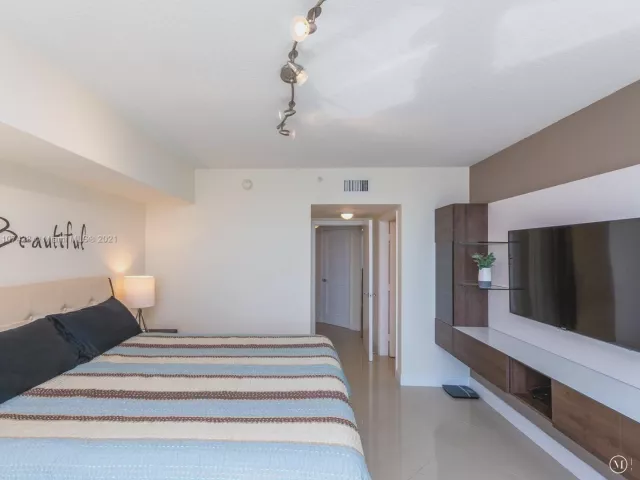 Квартира в аренду номер1709 - фото 1800749